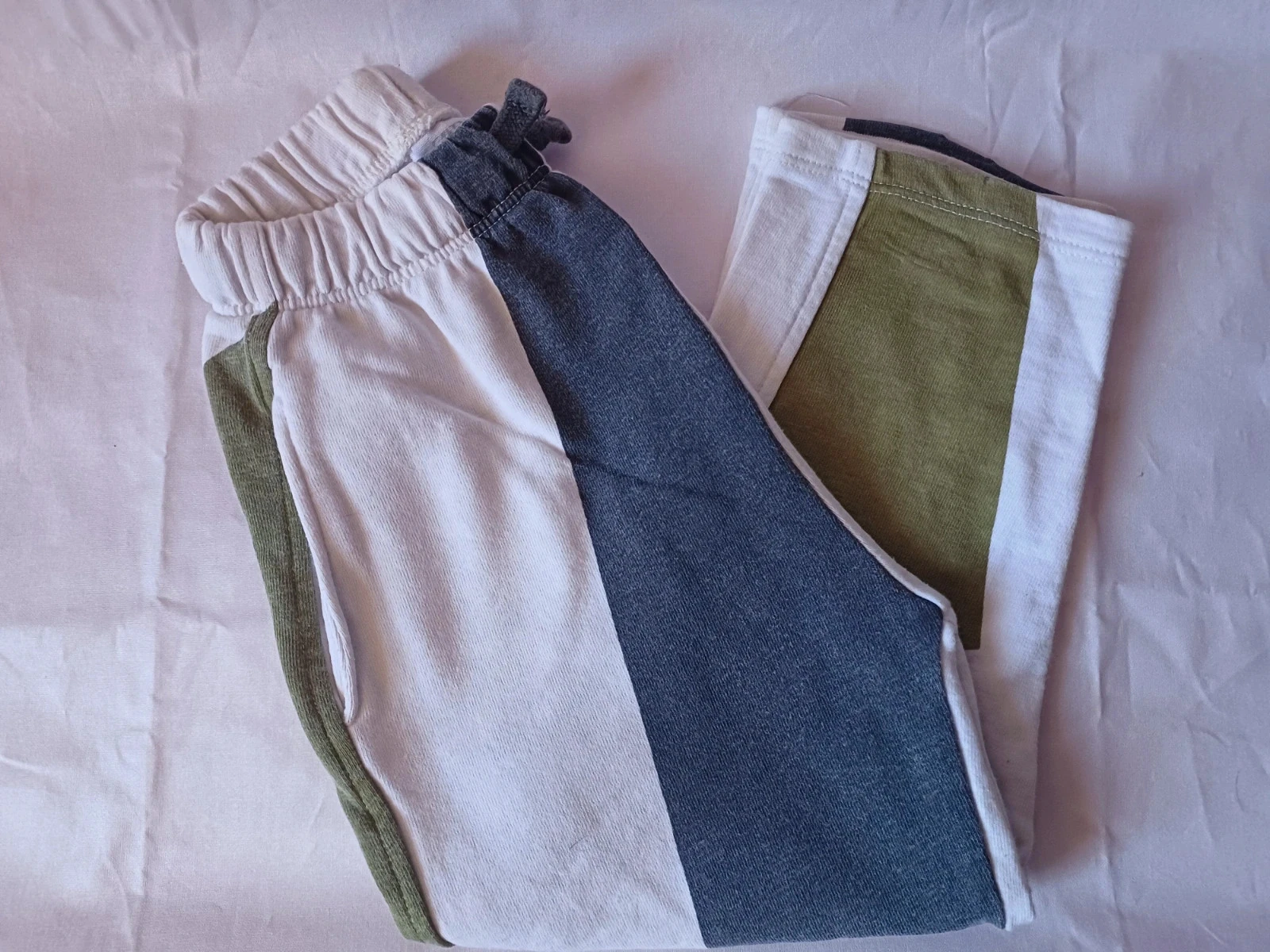 Pantalon jogging zara 3/4 ans